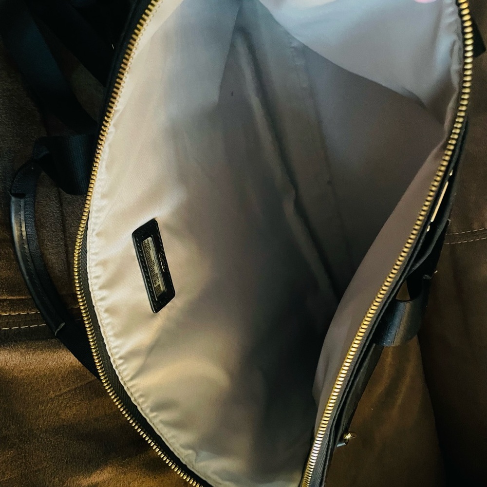Tumi Black Women Laptop Bag - Picture 3 of 3
